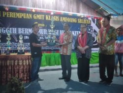 Calon Wakil Gubernur  NTT Johni Asadoma Hadiri   Perlombaan Perempuan Gemit Klasis Amfoang Selatan