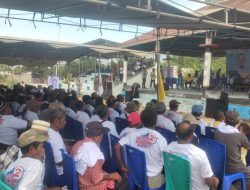 Johni Asadoma di sambut Meri di Desa moru,Yel Yel Melki-Johni menang