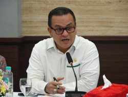 Politisi Golkar Umbu Rudi Kabunang  Mengkritisi Putusan Pengadilan  Terkiat Korupsi 300 Triliun  Harvey Moeis