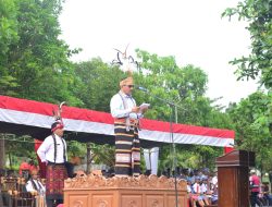 Resmikan Desa Warna Warni Bupati Alor Ajak Masyarakat Lestarikan Budaya Lokal Melalui Festival