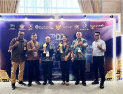 Direktur Keuangan dan Treasury Bank NTT Hadiri Penyerahan Penghargaan TP2DD 2025 untuk Provinsi NTT