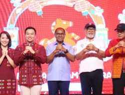 Hadiri Penutupan Kupang Lampion Food Street Market Wagub Jhoni asadoma:  Cahaya Lampion Simbol Kebersamaan