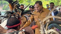 Habis Mayjen El Tari  Muncul   Irjen Pol Johni Asadoma   Penuhi Dahaga Masyarakat Pureman  Selama 48 Tahun