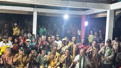 Warga Terharu wagub NTT Johni Asadoma jadi Pejabat pertama yang Berkunjung Ke pulau Tereweng