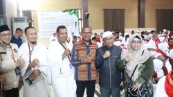 Lepas  483 Jemaat Haji   Wagub Jhoni Asadoma Minta Jaga  Nama Baik Nusa Tenggara Timur