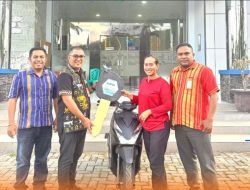 Genjot Ekonomi Lokal   Sumba   Bank NTT Beri  Kredit Kendaraan Bermotor untuk  UMKM