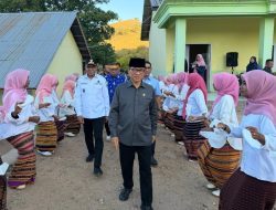 Dihadapan Ribuan Warga Lamakera Menteri Desa Sambut Positif Ajakan Wakil Gubernur NTT Berkunjung ke Desa Tereweng
