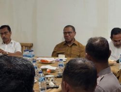 Wagub NTT Jhoni Asadoma Tekankan Pentingnya Menjunjung Adat dan Perdamaian Saat berkunjung di Kampung Adat Lewonara