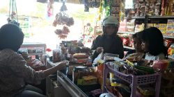 Topang Keluarga Ansi Kembangkan Usaha Sembako dengan Dukungan KUR BRI