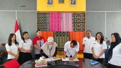 SMKN 1 Kupang dan JNE MOU Buka Kelas Industri Bersama