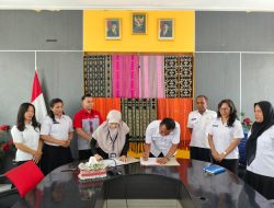 SMKN 1 Kupang dan JNE MOU Buka Kelas Industri Bersama