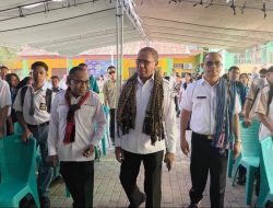 Wagub Johni Asadoma Ajak Siswa-Siswi SMK Negeri 6 Kupang Tanamkan Jiwa Wirausaha