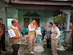 Wagub Johni Asadoma Bawa Bantuan untuk Warga Terdampak Gempa Sumba Barat Daya