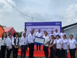 BRI Serahkan Ambulans untuk Dukung Peningkatan Layanan Kesehatan di Ruteng